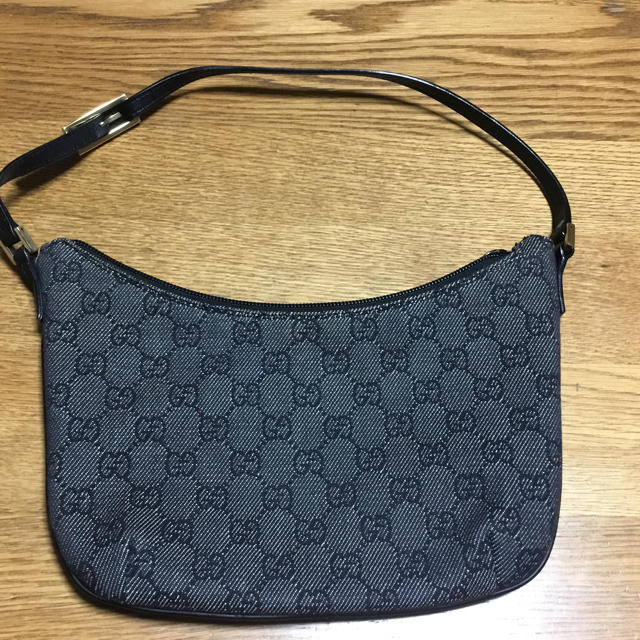 Gucci(グッチ)のGUCCI グッチ アクセサリーポーチ ショルダーバッグ 中古 レディースのバッグ(その他)の商品写真