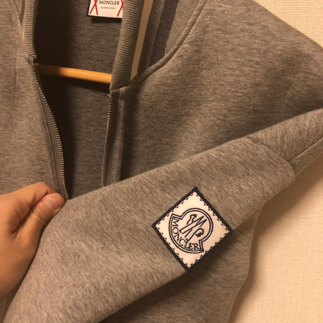 MONCLER(モンクレール)のMONCLER gammebleu 【専用】 メンズのジャケット/アウター(ブルゾン)の商品写真