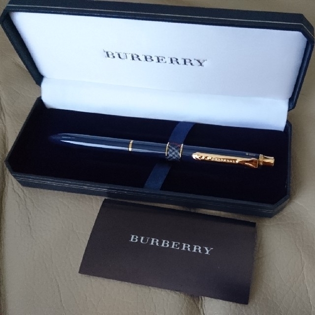 BURBERRY(バーバリー)のバーバリー 複合筆記具 ボールペン２色&シャープペンシル インテリア/住まい/日用品の文房具(ペン/マーカー)の商品写真