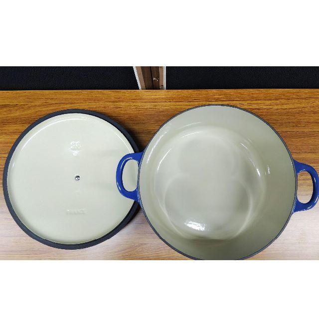 LE CREUSET(ルクルーゼ)のLe Creuset ル・クルーゼ 両手鍋 26 ココット ロンド インテリア/住まい/日用品のキッチン/食器(鍋/フライパン)の商品写真