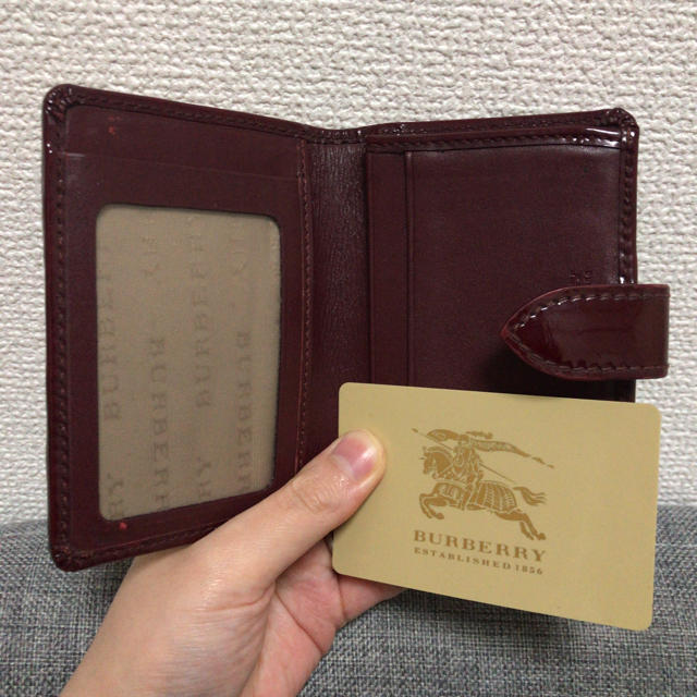 BURBERRY(バーバリー)の【即送】BURBERRY パスケース カードケース 限定品 レディースのファッション小物(名刺入れ/定期入れ)の商品写真