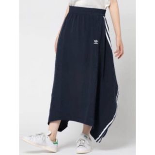 アディダス(adidas)のadidas originals pakaian  long skirt(ロングスカート)