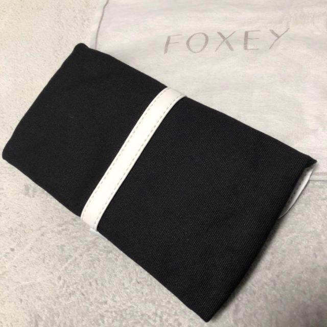 FOXEY(フォクシー)のFOXEY　リボンポーチ　未使用品 レディースのファッション小物(ポーチ)の商品写真