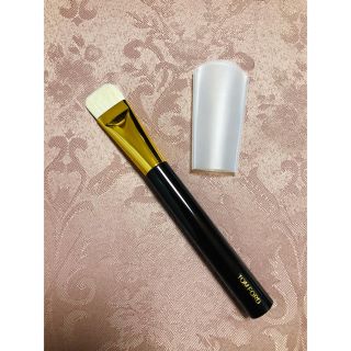 トムフォード(TOM FORD)の★中古品 美品 TOMFORD シェイドアンドイルミネイトブラシ 04★(その他)