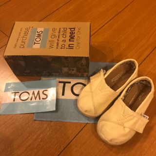 トムズ(TOMS)のTOMS 13センチ(スリッポン)