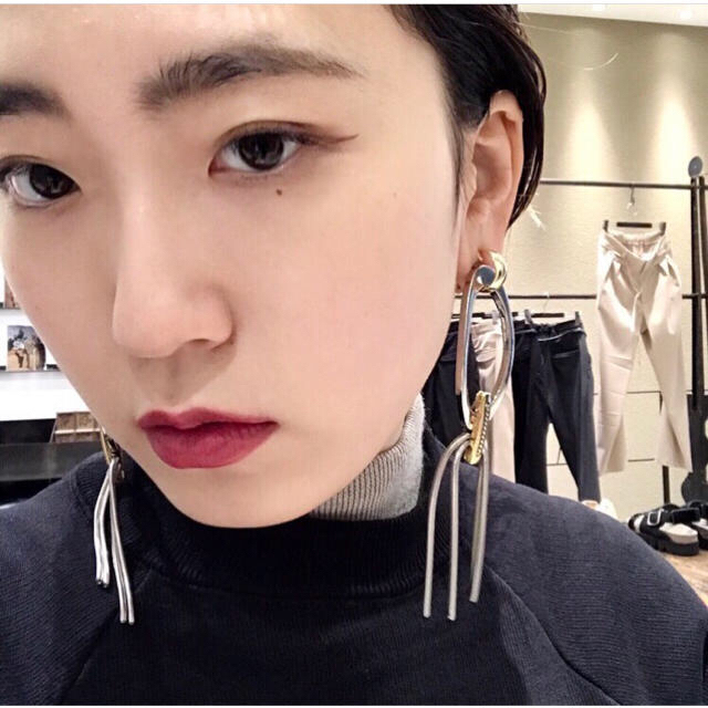 TOGA(トーガ)の5/22まで値下the  Dallas ♡metal ring earring レディースのアクセサリー(イヤリング)の商品写真