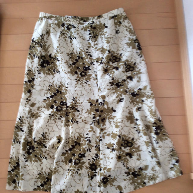 花柄スカート レディースのスカート(ロングスカート)の商品写真