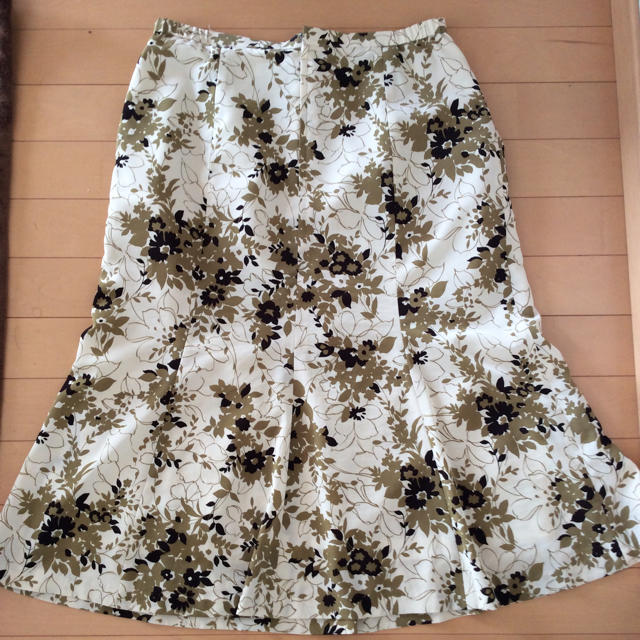 花柄スカート レディースのスカート(ロングスカート)の商品写真