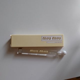 ミュウミュウ(miumiu)のmiu miu ロー ブルー オードパルファム(香水(女性用))