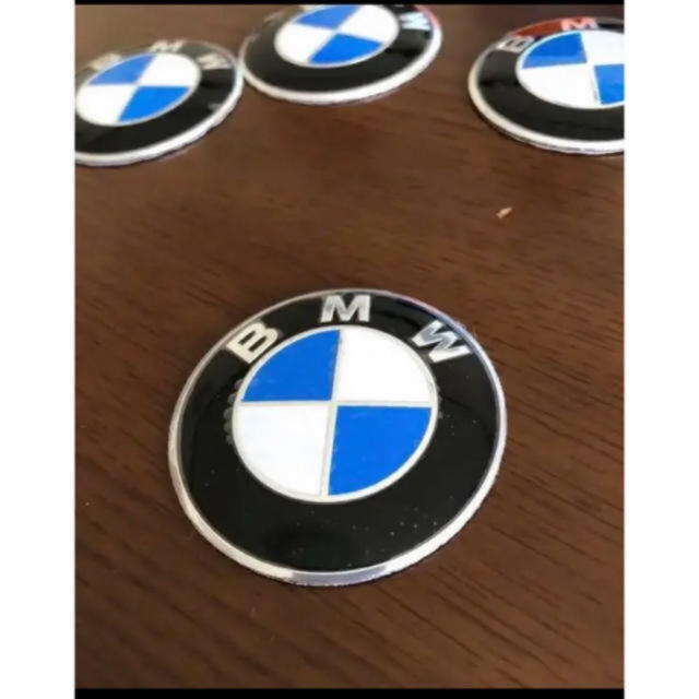 BMW(ビーエムダブリュー)のBMW エンブレム デカールシール 未使用約φ5.6cm 2枚セット新品 自動車/バイクの自動車(車種別パーツ)の商品写真