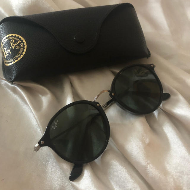 Ray-Ban(レイバン)のRaybanサングラス レディースのファッション小物(サングラス/メガネ)の商品写真