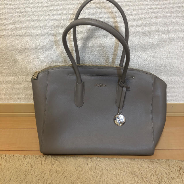 FURLA トートバッグレディース