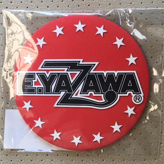 Yazawa(ヤザワコーポレーション)の矢沢永吉 E.YAZAWA 缶ミラー ロゴ 赤 レッド 非売品 エンタメ/ホビーのタレントグッズ(ミュージシャン)の商品写真