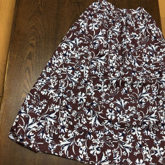 GU(ジーユー)のミモレ丈スカート レディースのスカート(ロングスカート)の商品写真