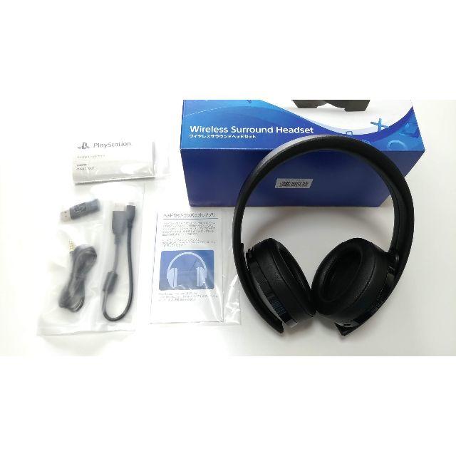 SONY(ソニー)の【中古品】ワイヤレスサラウンドヘッドセット（CUHJ-15007）／PS4純正 エンタメ/ホビーのゲームソフト/ゲーム機本体(その他)の商品写真