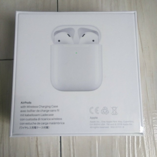 Apple(アップル)の新品未開封　AirPods  MRXJ2J/A スマホ/家電/カメラのオーディオ機器(ヘッドフォン/イヤフォン)の商品写真