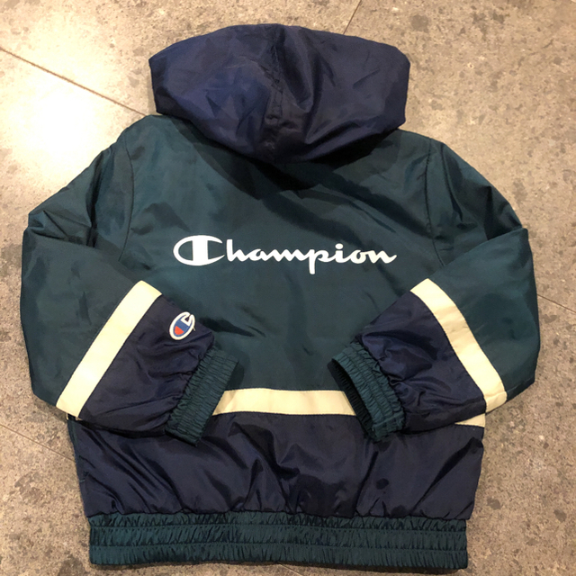 Champion(チャンピオン)のaa⭐️様専用！140赤、150緑 キッズ/ベビー/マタニティのキッズ服男の子用(90cm~)(ジャケット/上着)の商品写真