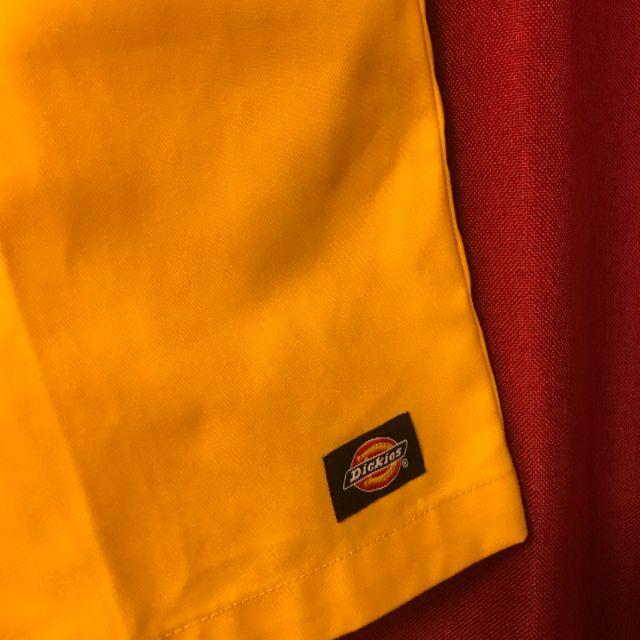 Dickies(ディッキーズ)のDickies ハーフパンツ イエロー 30サイズ レディースのパンツ(ハーフパンツ)の商品写真