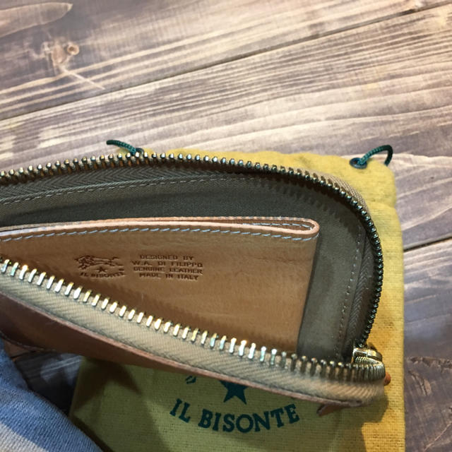 IL BISONTE(イルビゾンテ)の未使用 エイジング済 イルビゾンテ L字ファスナー コインケース 小銭入れ 財布 レディースのファッション小物(財布)の商品写真