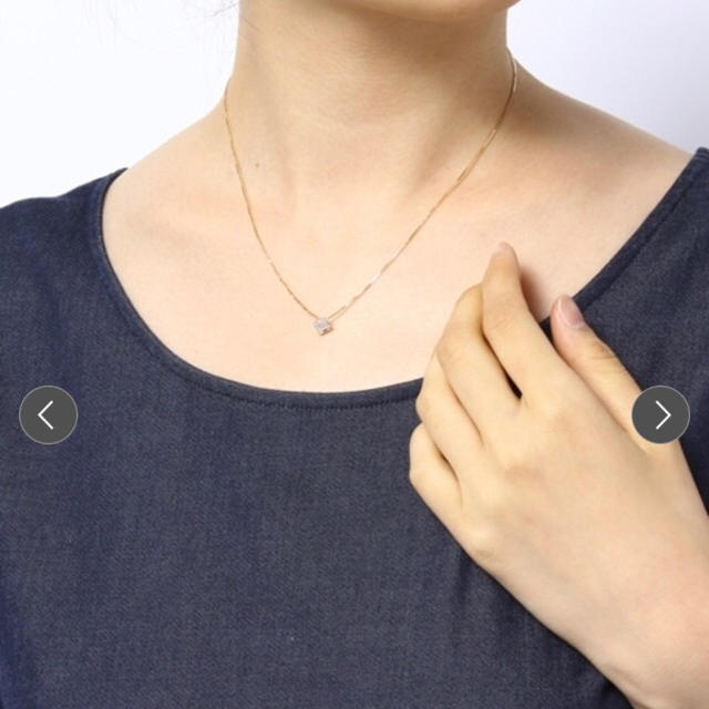 ベルシオラ☆極美品☆ テーパーカット 18KYGダイヤモンドネックレス