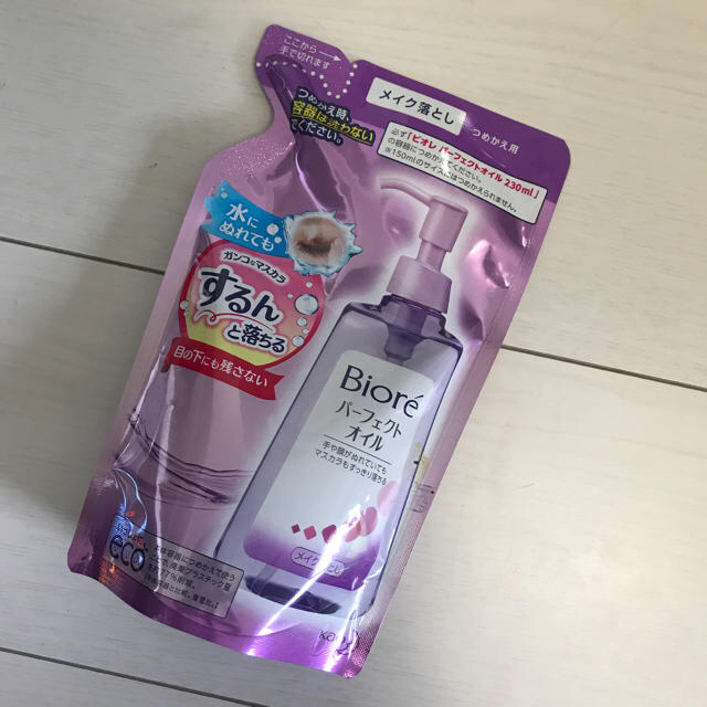 Biore(ビオレ)のBiore ビオレ パーフェクトオイル 詰め替え用 210ml コスメ/美容のスキンケア/基礎化粧品(クレンジング/メイク落とし)の商品写真