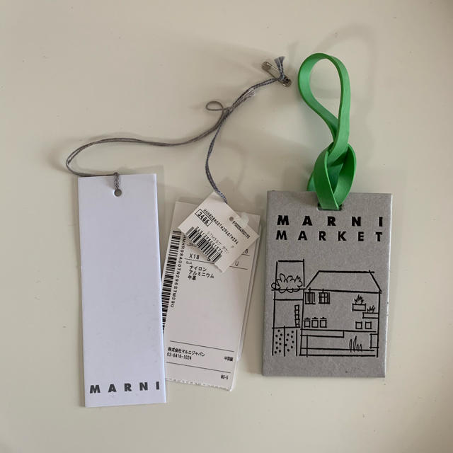 Marni(マルニ)のMARNI MARKET ストラップバッグ レディースのバッグ(ハンドバッグ)の商品写真