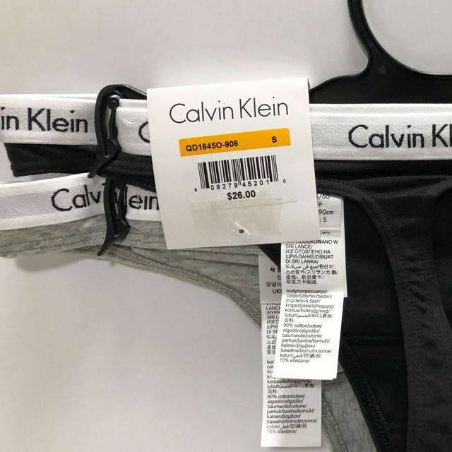 Calvin Klein(カルバンクライン)のカルバンクライン Tバックショーツ ２枚【値下げしました(^^)】 レディースの下着/アンダーウェア(ショーツ)の商品写真