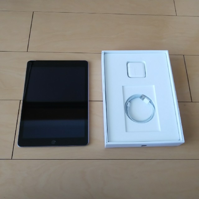 スマホ/家電/カメラiPad5  128GB  SIMフリー