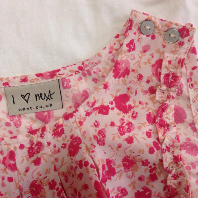 NEXT(ネクスト)のNEXT♡花柄ロンパース  キッズ/ベビー/マタニティのキッズ服女の子用(90cm~)(ワンピース)の商品写真