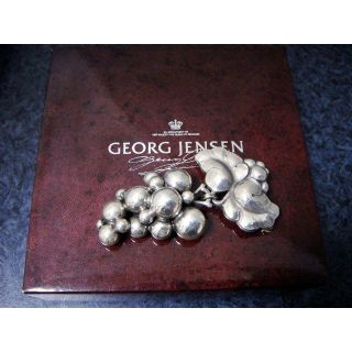 ジョージジェンセン(Georg Jensen)のGEORG JENSEN ジョージジェンセン ブローチ No.217 ブドウ(ブローチ/コサージュ)