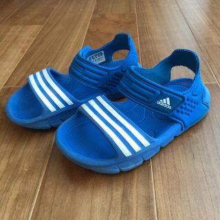 アディダス(adidas)のアディダス ♡ サンダル 青 男の子17cm(サンダル)