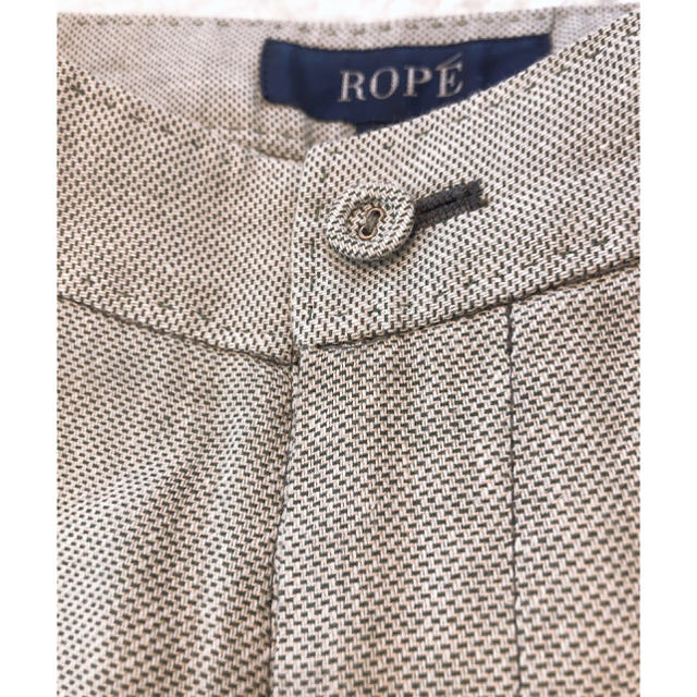 ROPE’(ロペ)の新同＊ROPÉ＊グリーンスティッチ リネン混ワイドパンツ レディースのパンツ(カジュアルパンツ)の商品写真