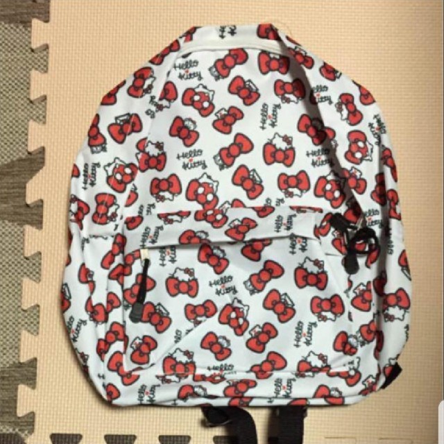 サンリオ(サンリオ)のまぁみ様専用⭐ハローキティ　リュック レディースのバッグ(リュック/バックパック)の商品写真