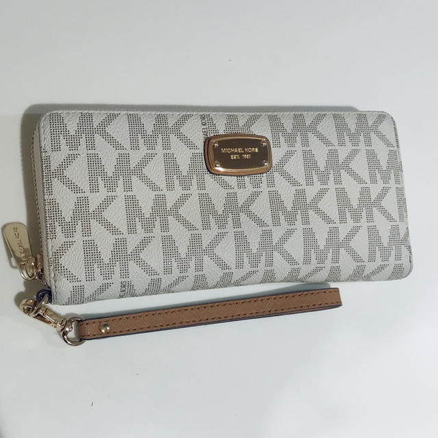 Michael Kors(マイケルコース)のMICHAEL KORS財布 レディースのファッション小物(財布)の商品写真