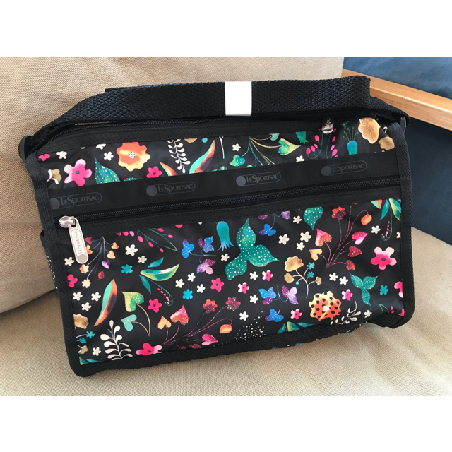 LeSportsac(レスポートサック)の新品 レスポ♡花柄ショルダーバッグ&ポーチ sweetest レディースのバッグ(ショルダーバッグ)の商品写真