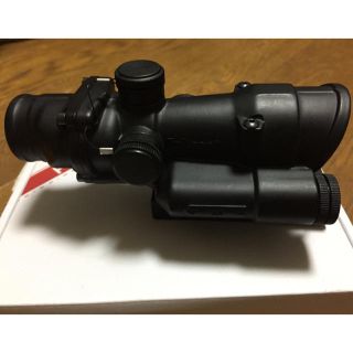 新品未使用！4倍 Trijicon ACOG TA02 RMRマウント付レプリカ(カスタムパーツ)