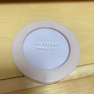 レブロン(REVLON)の【美品】 レブロン スキンライト プレストパウダー 104(フェイスパウダー)