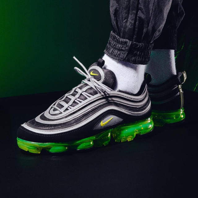 ■送料無料■限定モデル"NIKE(ナイキ) AIR VAPORMAX 97 BL