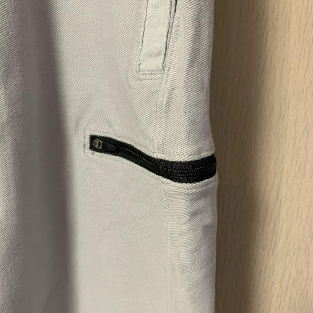 Abercrombie&Fitch(アバクロンビーアンドフィッチ)のアバクロンビー&フィッチ バックルショートパンツ/グレー/Mサイズ/新品 メンズのパンツ(ショートパンツ)の商品写真