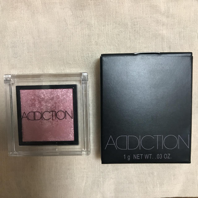 ADDICTION(アディクション)のADDICTION アディクション アイシャドウ 142 限定品 コスメ/美容のベースメイク/化粧品(アイシャドウ)の商品写真