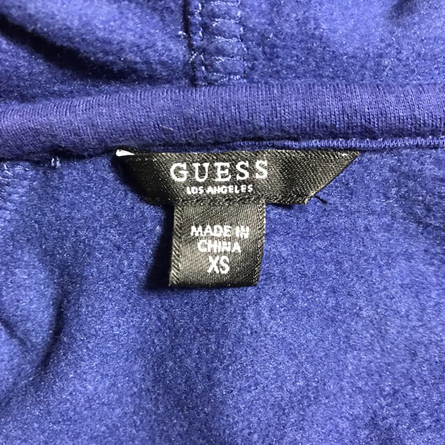 GUESS(ゲス)のguess☆ショート丈パーカー レディースのトップス(パーカー)の商品写真