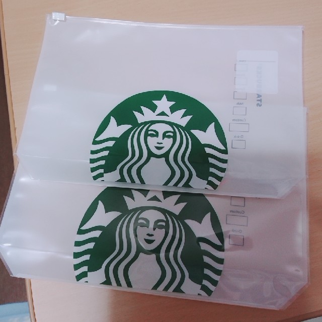 Starbucks Coffee(スターバックスコーヒー)のスタバ  ジッパーパック インテリア/住まい/日用品の日用品/生活雑貨/旅行(日用品/生活雑貨)の商品写真