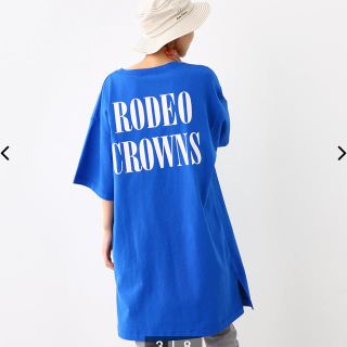 ロデオクラウンズワイドボウル(RODEO CROWNS WIDE BOWL)のRCWB♡champion ルーズTワンピース ブルー(ひざ丈ワンピース)