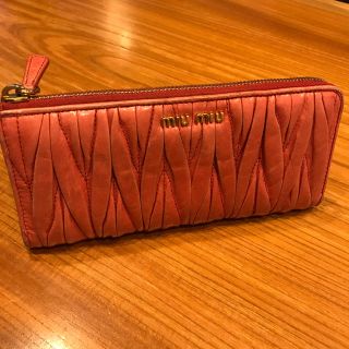 ミュウミュウ(miumiu)のMIUMIU★★長財布✩.*˚(財布)