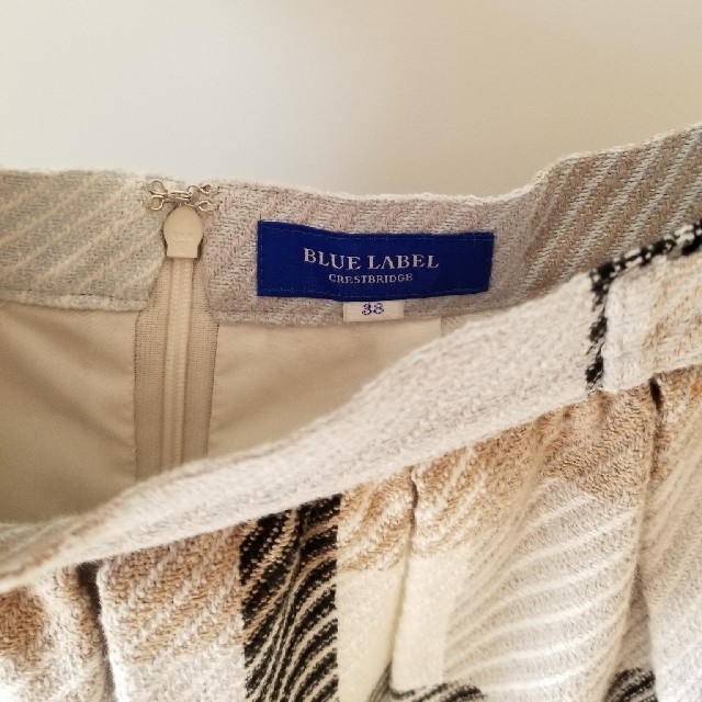 BURBERRY BLUE LABEL(バーバリーブルーレーベル)のBLUE LABEL♡春夏スカート レディースのスカート(ひざ丈スカート)の商品写真