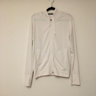 ユニクロ(UNIQLO)の190.UNIQLO UVカットエアリズムパーカー (パーカー)