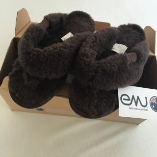 エミュー(EMU)のemu♡ファー ビーサン(ビーチサンダル)