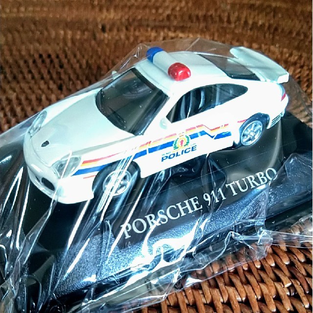 Porsche ケン様専用 ヤトミン 世界のパトカー カナダ警察 ポルシェ911ターボの通販 by たけワン's shop｜ポルシェならラクマ