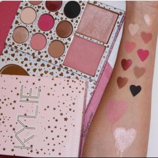 カイリーコスメティックス(Kylie Cosmetics)の最終価格！ kylie cosmetics アイシャドウ チーク ハイライト(アイシャドウ)