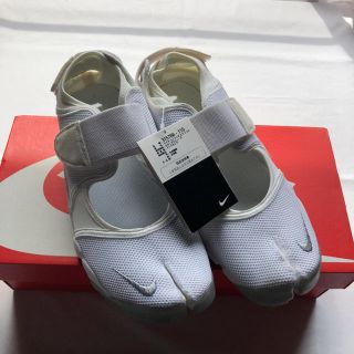 ナイキ(NIKE)の未使用 NIKE WMNS AIR RIFT(スニーカー)